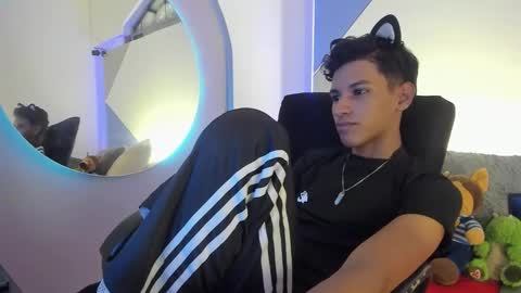 Tashi00 online show from 02/23/26, 09:34