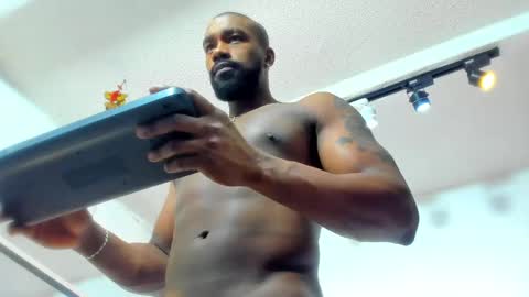 Snapshot of tafari_1 chatting on 05/25/26, 11:05 Tafari Zulu online show from 05/25/26, 11:05