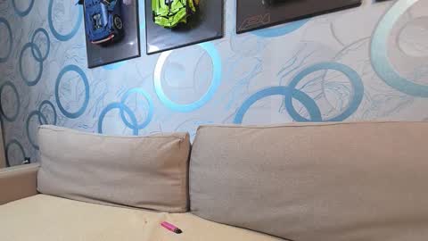 Hasel online show from 01/16/26, 02:43