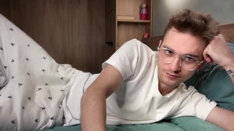 Alex online show from 02/11/26, 03:11