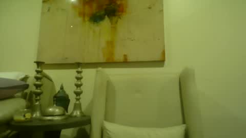 Snapshot of taiboi chatting on 12/28/24, 12:45 TaiBoi online show from 12/28/24, 12:45