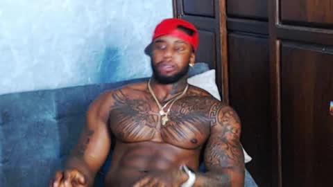 Tairon Tucke online show from 12/25/24, 02:25