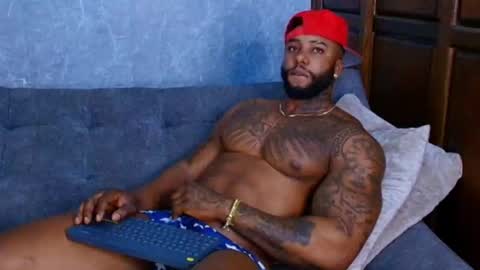 Tairon Tucke online show from 02/21/25, 03:23