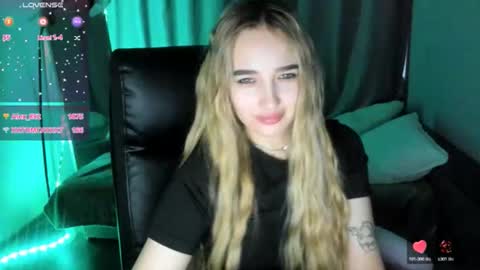 Taisia online show from 03/18/26, 09:12