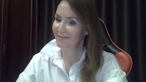 taisialucky77 online show from 10/09/25, 05:22
