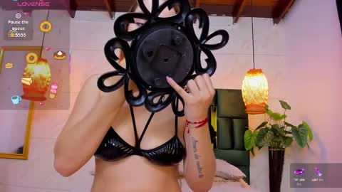 Taissa online show from 10/08/25, 09:23