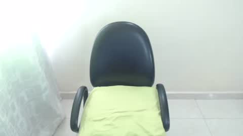 Juli online show from 04/08/26, 04:51