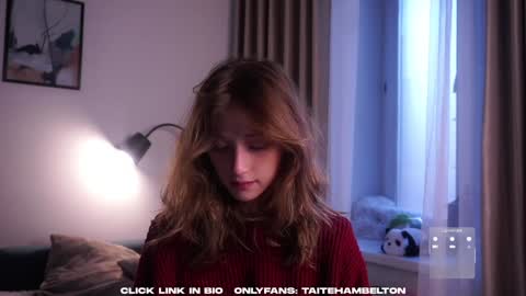 Mia online show from 10/26/25, 01:11