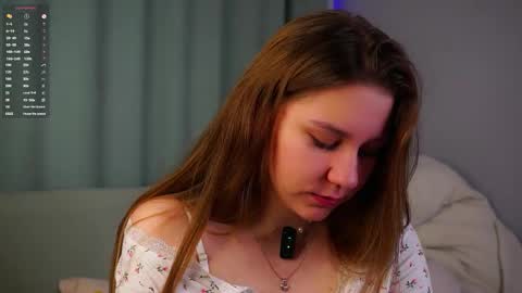 Snapshot of taithelme chatting on 05/07/26, 01:44 Molly online show from 05/07/26, 01:44