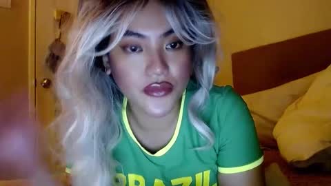 Lena online show from 12/04/24, 03:54