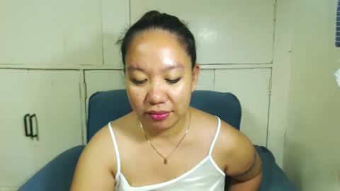 Snapshot of takemetoheavenbaby chatting on 01/12/25, 02:09 anne online show from 01/12/25, 02:09