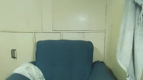 Snapshot of takemetoheavenbaby chatting on 02/19/25, 02:01 anne online show from 02/19/25, 02:01