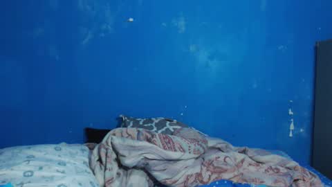 anne online show from 02/18/26, 01:07