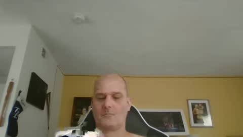 takerlover436295 online show from 12/01/25, 07:41