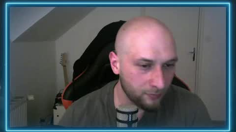 Beelzeboss59 online show from 04/17/26, 07:39