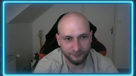 Beelzeboss59 online show from 04/19/26, 08:11