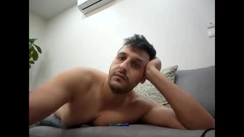 Snapshot of talacros chatting on 10/08/25, 04:26 Tala online show from 10/08/25, 04:26