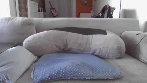 Snapshot of talent_scout_1 chatting on 12/13/24, 12:31 Edge Master Flash online show from 12/13/24, 12:31