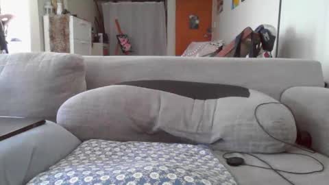 Snapshot of talent_scout_1 chatting on 12/23/24, 03:40 Edge Master Flash online show from 12/23/24, 03:40