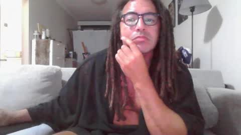 Snapshot of talent_scout_1 chatting on 12/23/24, 10:10 Edge Master Flash online show from 12/23/24, 10:10