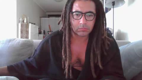 Snapshot of talent_scout_1 chatting on 01/01/25, 01:58 Edge Master Flash online show from 01/01/25, 01:58