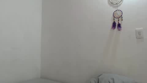 talhi_ online show from 12/17/25, 06:03