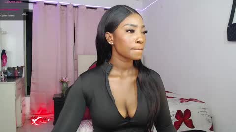 taliana  modelo independiente online show from 02/19/25, 05:38