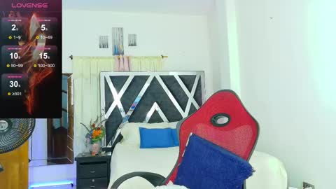 Snapshot of talianamoreno chatting on 05/17/26, 02:31 taliana modelo independiente online show from 05/17/26, 02:31