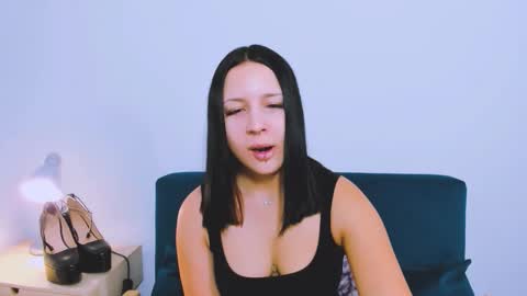 taliasensitive online show from 12/21/25, 10:22