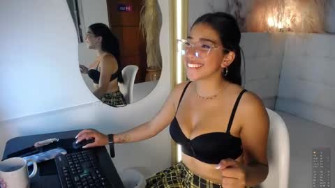 Snapshot of taliasweett chatting on 05/07/26, 07:52 taliasweett online show from 05/07/26, 07:52