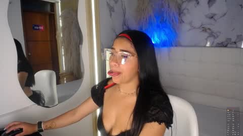 Snapshot of taliasweett chatting on 05/13/26, 08:16 taliasweett online show from 05/13/26, 08:16