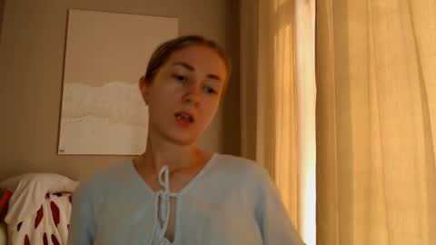 Snapshot of taliiyafiredream chatting on 02/08/25, 09:35 Kira online show from 02/08/25, 09:35