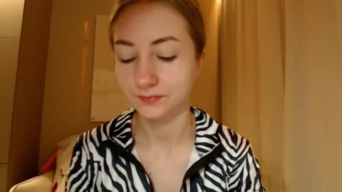 Snapshot of taliiyafiredream chatting on 02/11/25, 05:58 Kira online show from 02/11/25, 05:58