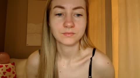 Snapshot of taliiyafiredream chatting on 03/05/25, 06:01 Kira online show from 03/05/25, 06:01