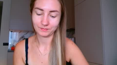 Snapshot of taliiyafiredream chatting on 10/30/25, 07:43 Kira online show from 10/30/25, 07:43