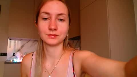 Snapshot of taliiyafiredream chatting on 12/16/25, 06:18 Kira online show from 12/16/25, 06:18