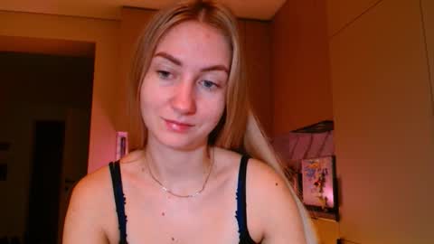 Snapshot of taliiyafiredream chatting on 12/22/25, 06:10 Kira online show from 12/22/25, 06:10