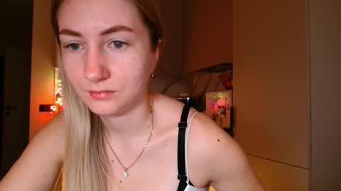 Snapshot of taliiyafiredream chatting on 02/17/26, 06:10 Kira online show from 02/17/26, 06:10