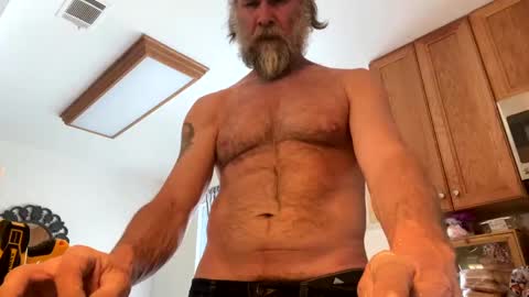 Snapshot of tallahasman chatting on 02/26/25, 09:48 tallahasman online show from 02/26/25, 09:48