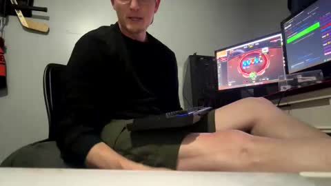 Snapshot of tallglassowater9cut459014 chatting on 06/07/26, 09:02 first stream was very fun grateful for every follow and super active chat online show from 06/07/26, 09:02