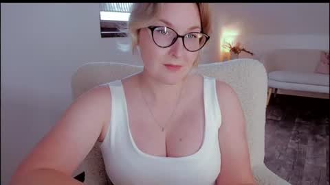tallinnlove online show from 06/15/26, 11:12