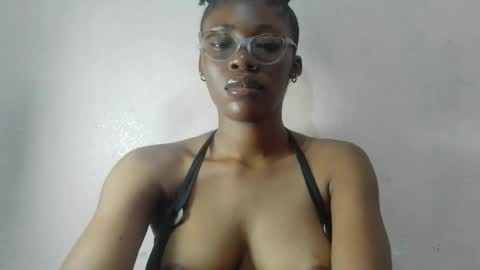 Snapshot of tallnsexydee chatting on 07/16/26, 08:20 tallnsexydee online show from 07/16/26, 08:20