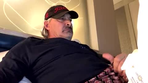 Snapshot of talltexxxan chatting on 12/04/25, 04:22 talltexxxan online show from 12/04/25, 04:22