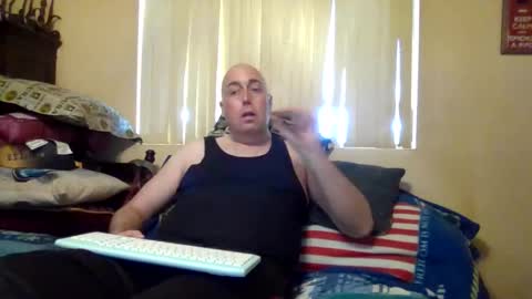 Snapshot of tallveteran1987 chatting on 04/12/26, 08:03 tallveteran1987 online show from 04/12/26, 08:03