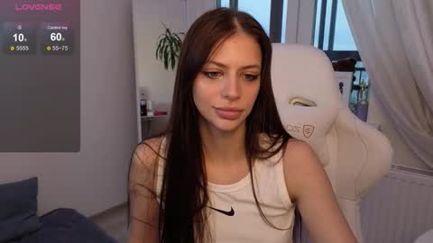 Daria Promisess online show from 11/24/25, 04:45