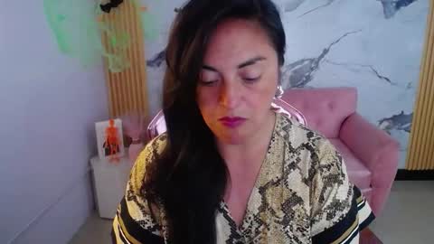 Snapshot of tamara_ch1 chatting on 10/15/25, 03:06 tamara_ch1 online show from 10/15/25, 03:06