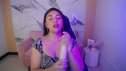 tamara_ch1 online show from 11/11/25, 03:50