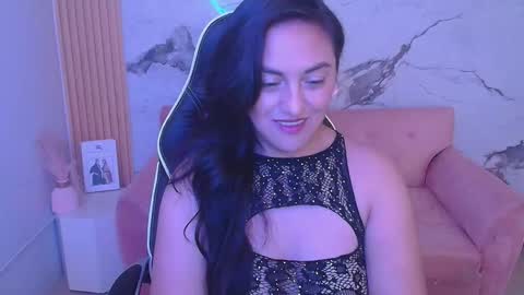 tamara_ch1 online show from 12/23/25, 03:48