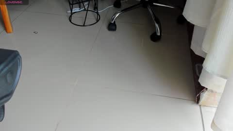 Snapshot of tamara_serra__ chatting on 09/14/25, 06:18 TAMARA SERRA online show from 09/14/25, 06:18