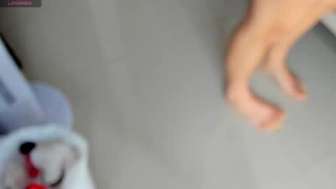 Snapshot of tamara_serra__ chatting on 10/12/25, 06:51 TAMARA SERRA online show from 10/12/25, 06:51